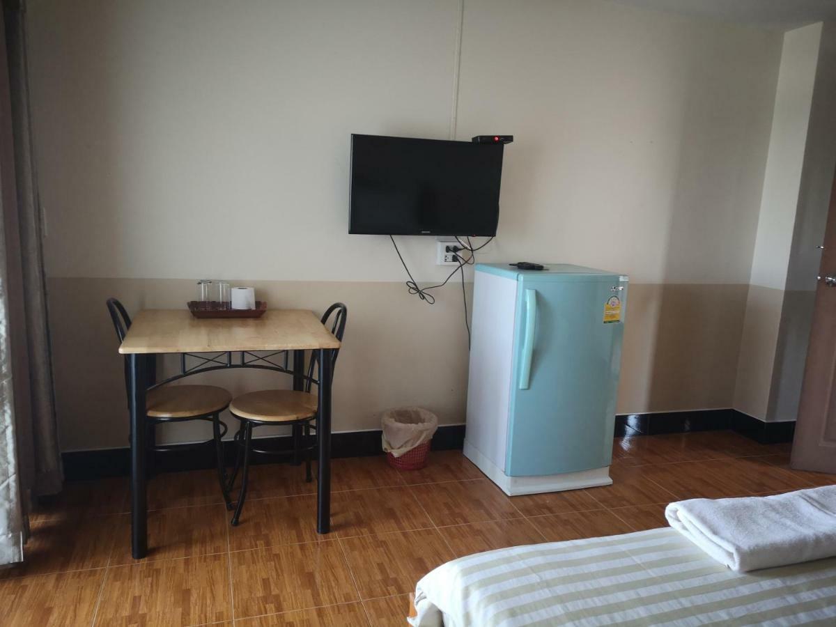Sab Suwarn Mansion Hotel Suphan Buri Luaran gambar