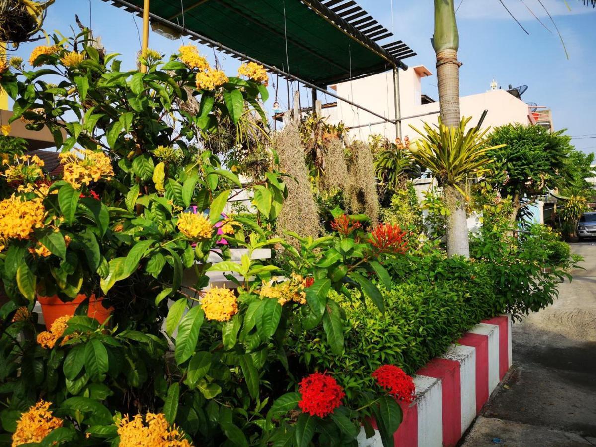 Sab Suwarn Mansion Hotel Suphan Buri Luaran gambar